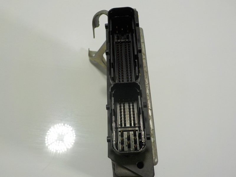 Recambio de centralita motor uce para toyota auris 1.4 turbodiesel cat referencia OEM IAM 896610ZG30 896610ZG30 