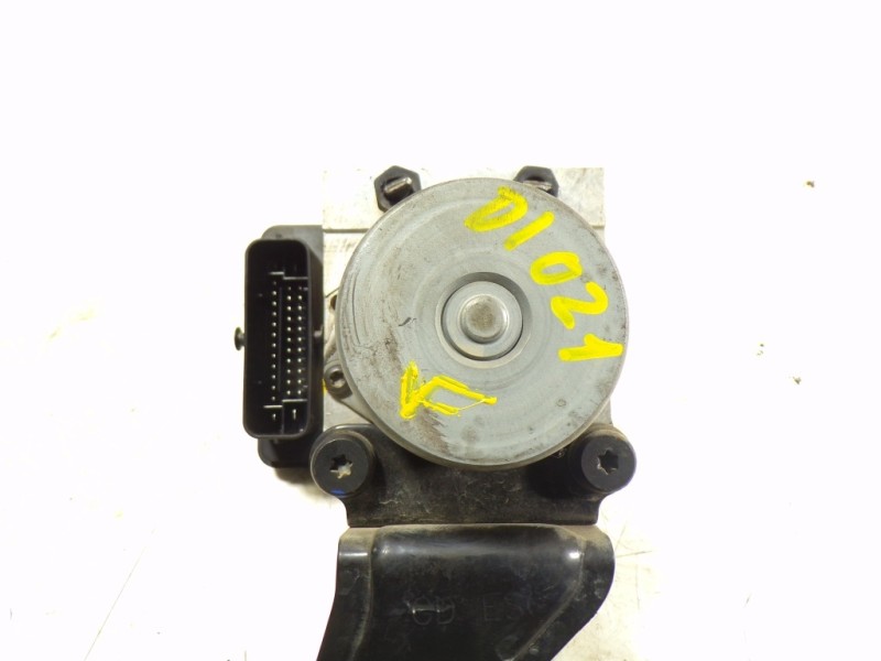 Recambio de abs para kia cee´d 1.4 crdi cat referencia OEM IAM 58920A2230 6158945200 A258930800