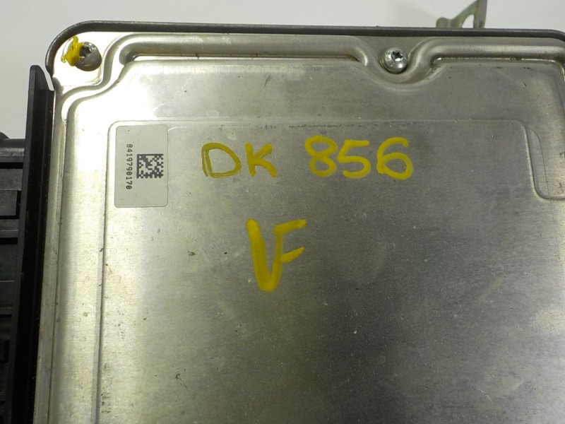 Recambio de centralita motor uce para toyota auris 1.4 turbodiesel cat referencia OEM IAM 896610ZG30 896610ZG30 