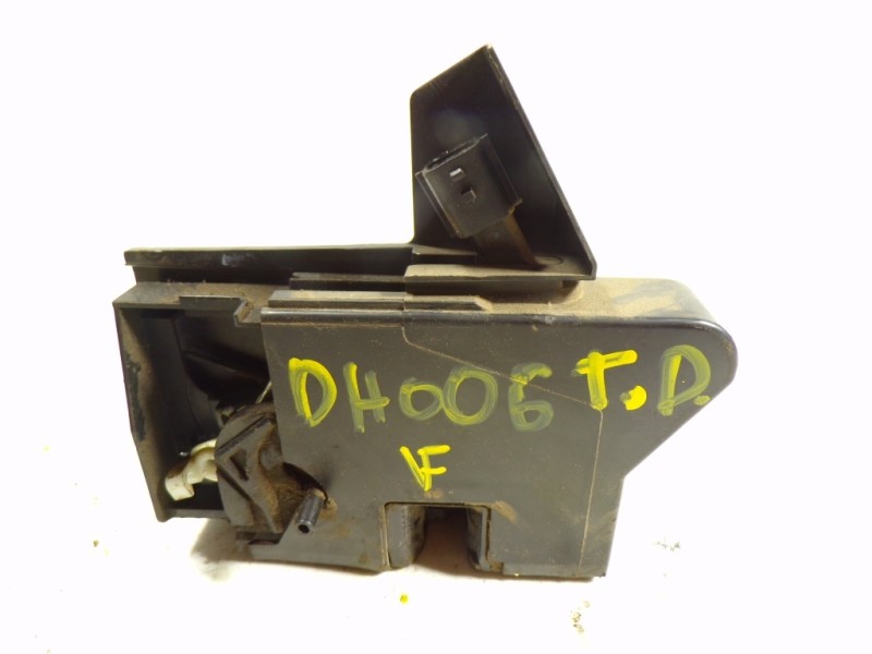 Recambio de cerradura puerta trasera derecha para dacia sandero 1.2 16v cat referencia OEM IAM 825022281R 825022281R 