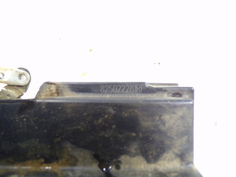 Recambio de cerradura puerta trasera derecha para dacia sandero 1.2 16v cat referencia OEM IAM 825022281R 825022281R 