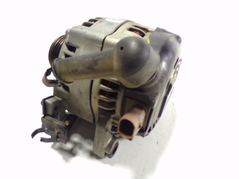Recambio de alternador para kia cee´d 1.4 crdi cat referencia OEM IAM 373002A750 373002A750 MS1042113580