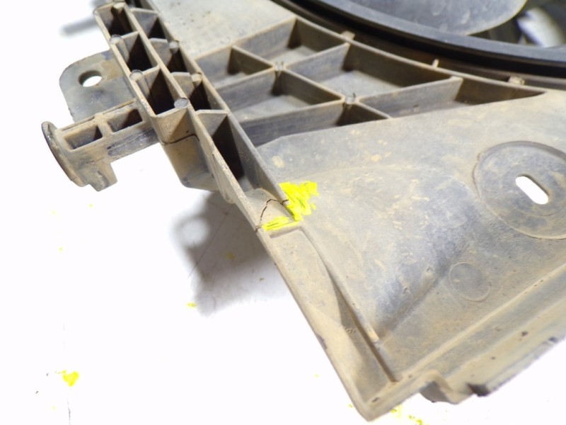 Recambio de electroventilador para dacia sandero 1.2 16v cat referencia OEM IAM 214815012R 214818009R 