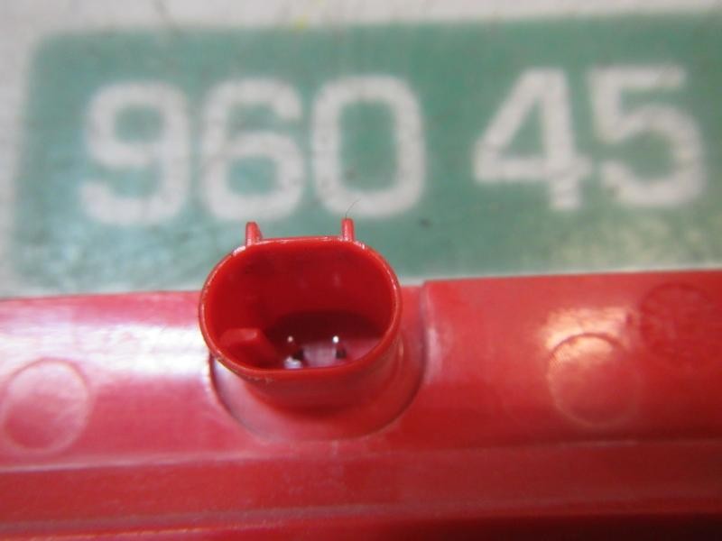 Recambio de piloto trasero central para ford fiesta (ccn) titanium referencia OEM IAM 2085739  