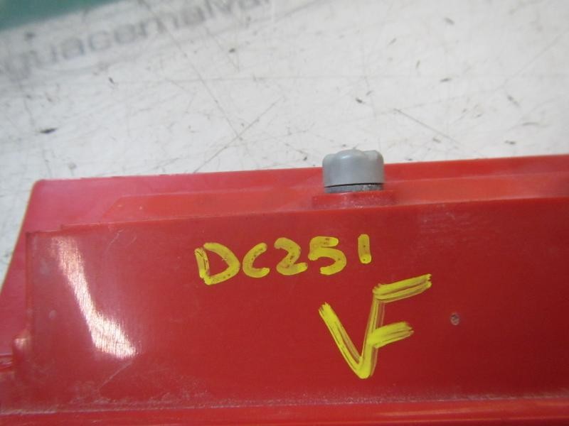 Recambio de piloto trasero central para ford fiesta (ccn) titanium referencia OEM IAM 2085739  