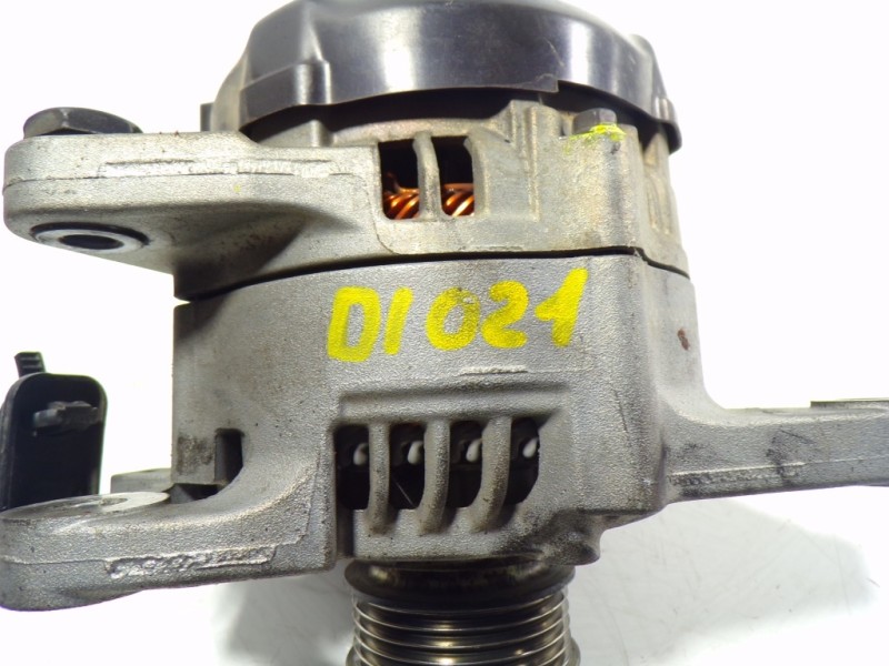 Recambio de alternador para kia cee´d 1.4 crdi cat referencia OEM IAM 373002A750 373002A750 MS1042113580