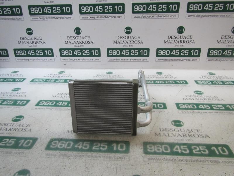 Recambio de radiador calefaccion / aire acondicionado para ford fiesta (ccn) titanium referencia OEM IAM 1743436  