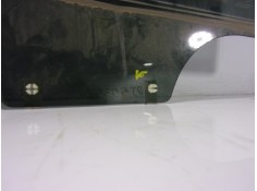Recambio de cristal puerta trasero derecho para ssangyong korando premium 4x2 referencia OEM IAM    2