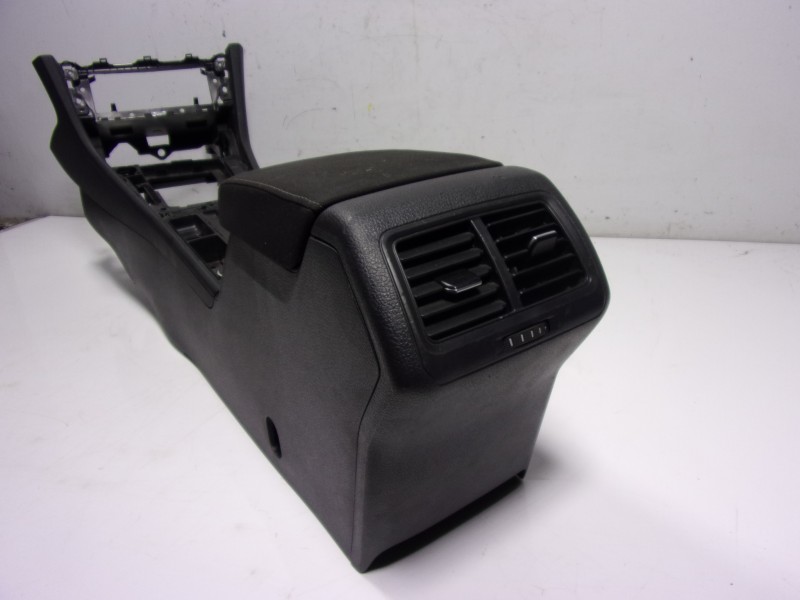 Recambio de apoyabrazos central para volkswagen golf vii lim. (5g1) 1.6 tdi dpf referencia OEM IAM   