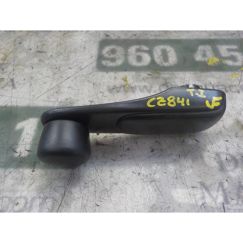 Recambio de maneta elevalunas trasera izquierda para peugeot 2008 (--.2013) style referencia OEM IAM 9240F4  