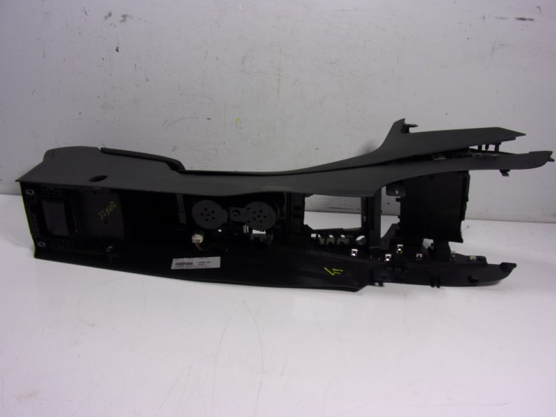 Recambio de apoyabrazos central para volkswagen golf vii lim. (5g1) 1.6 tdi dpf referencia OEM IAM   