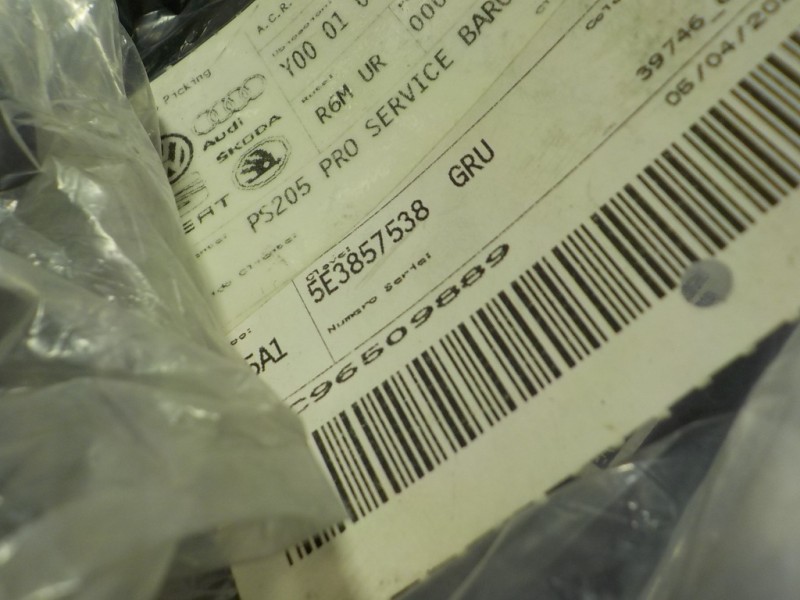 Recambio de carcasa retrovisor derecho para skoda octavia combi (5e5) elegance referencia OEM IAM  5E3857538 