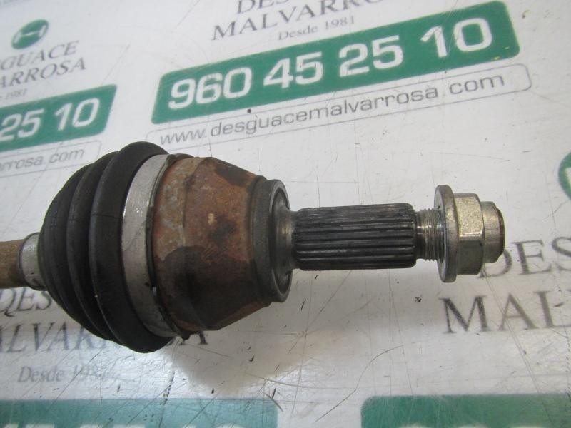 Recambio de transmision derecha para ford fiesta (ccn) titanium referencia OEM IAM 1822704 8V513B436CD 