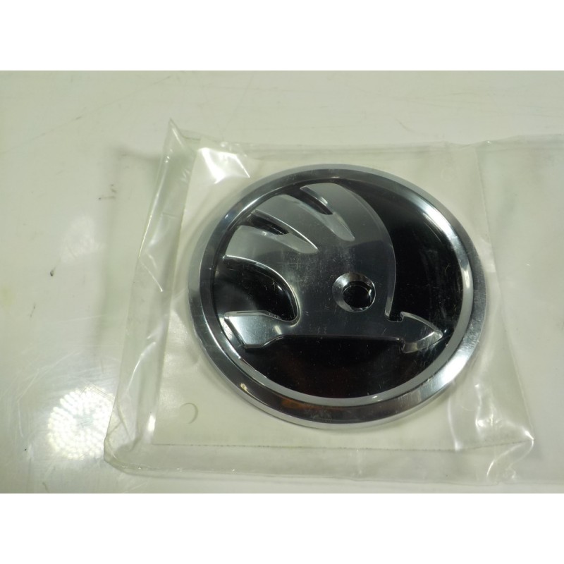 Recambio de moldura para skoda fabia ambition referencia OEM IAM  6V0853621B 