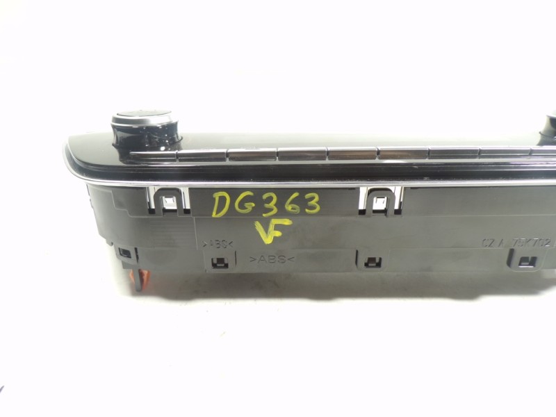 Recambio de mando climatizador para toyota corolla (e21) referencia OEM IAM 5590002E10 5590002E10 