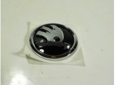Recambio de moldura para skoda fabia combi black edition referencia OEM IAM  6V0853621A 