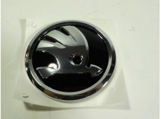 Recambio de moldura para skoda fabia combi black edition referencia OEM IAM  6V0853621A  2