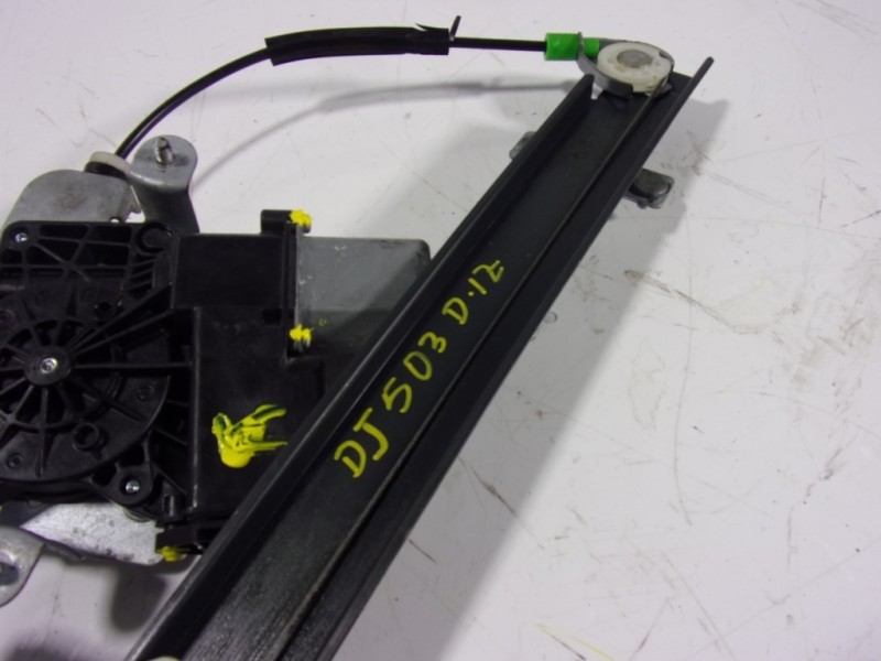 Recambio de elevalunas delantero izquierdo para ssangyong korando premium 4x2 referencia OEM IAM  98811CZ020 