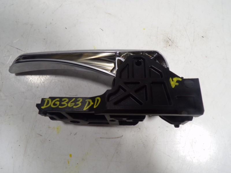 Recambio de maneta interior delantera derecha para toyota corolla (e21) referencia OEM IAM 6920502370C0  