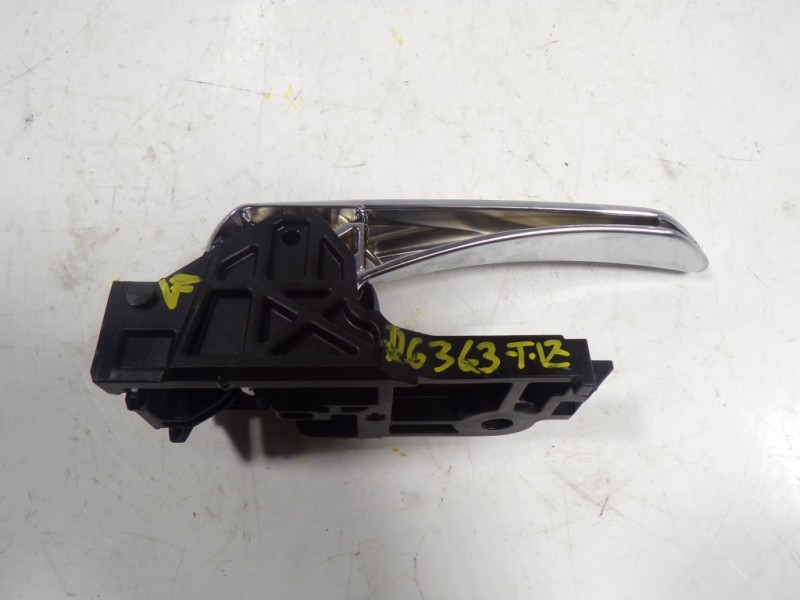 Recambio de maneta interior trasera izquierda para toyota corolla (e21) referencia OEM IAM 6920602370C0  