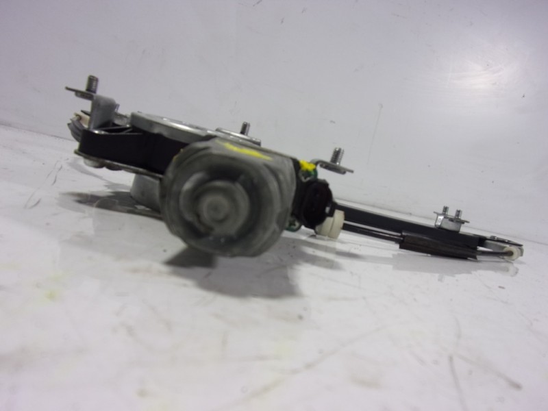 Recambio de elevalunas trasero izquierdo para ssangyong korando premium 4x2 referencia OEM IAM   