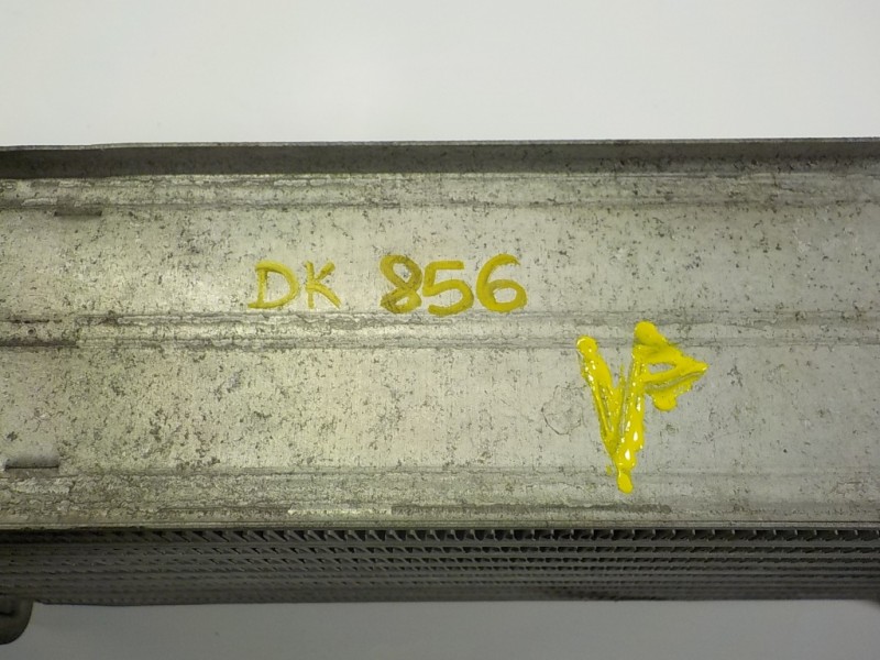 Recambio de intercooler para toyota auris 1.4 turbodiesel cat referencia OEM IAM 179400N080 3311220304 