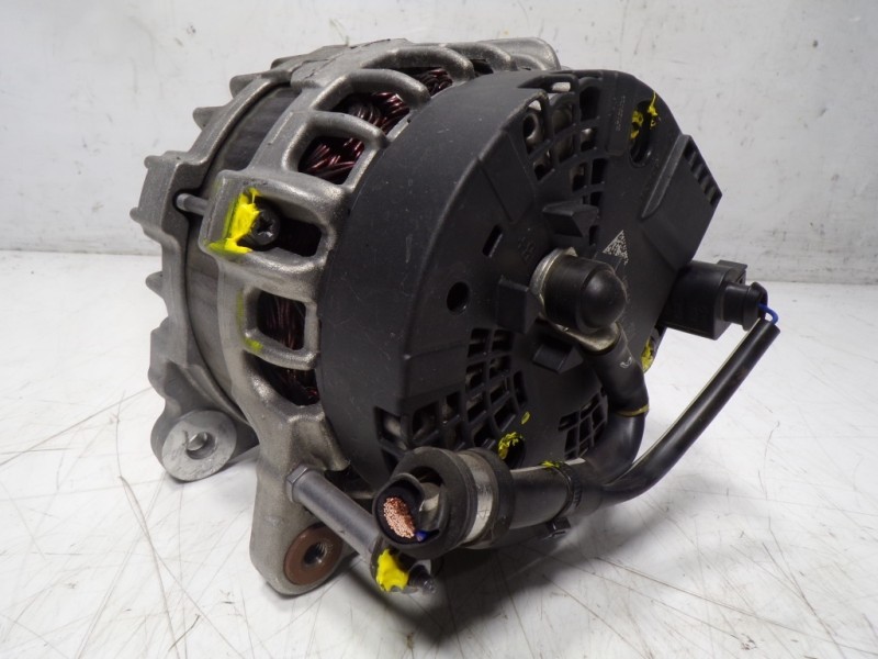 Recambio de alternador para skoda octavia combi (nx5) 2.0 tdi referencia OEM IAM 04L903021D 04L903021J 0125811153