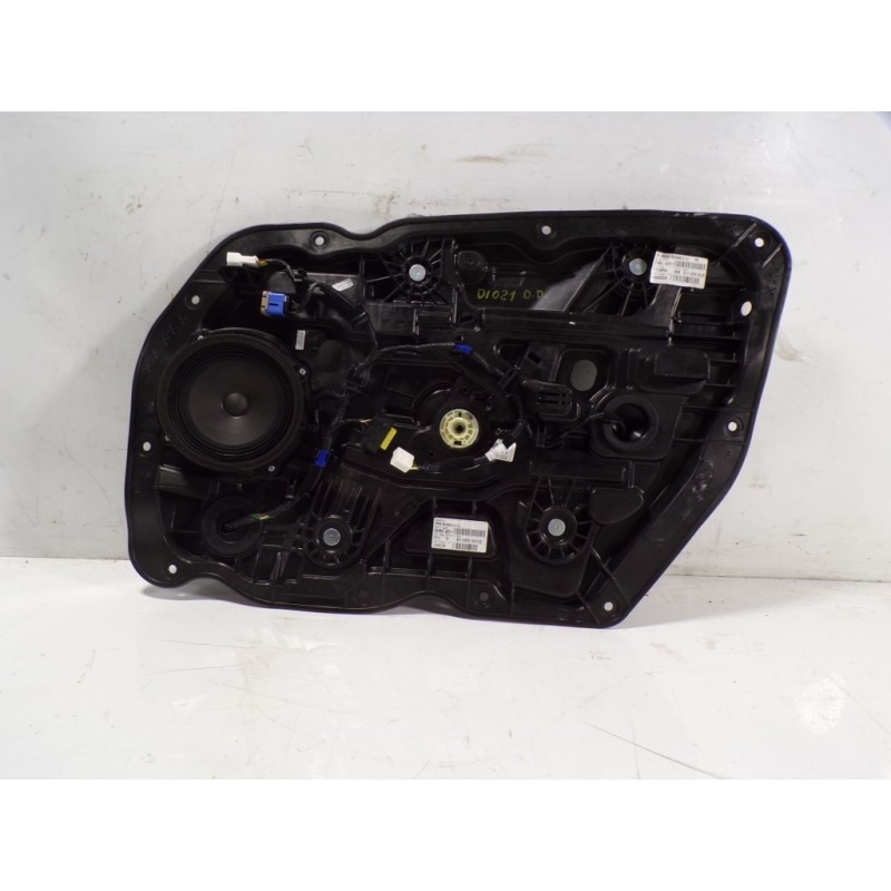 Recambio de elevalunas delantero derecho para kia cee´d 1.4 crdi cat referencia OEM IAM 82481A2000 82480A2311 