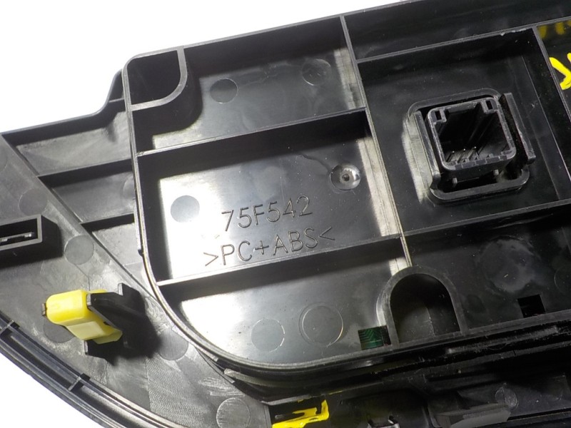 Recambio de mando climatizador para toyota auris 1.4 turbodiesel cat referencia OEM IAM 5590002380B0 75F542 