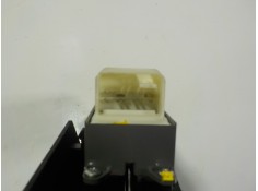 Recambio de mando elevalunas delantero izquierdo para toyota auris 1.4 turbodiesel cat referencia OEM IAM 8482002320 7423202E20  2