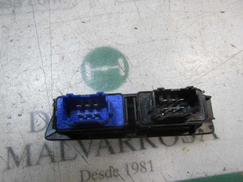 Recambio de mando elevalunas delantero izquierdo para citroën c-elysée exclusive referencia OEM IAM   