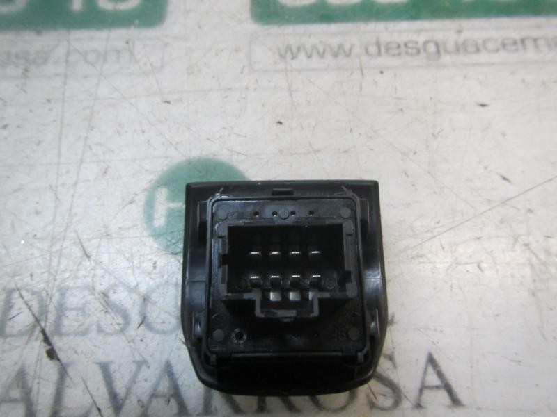 Recambio de mando elevalunas trasero derecho para citroën c-elysée exclusive referencia OEM IAM 96664313ZD  