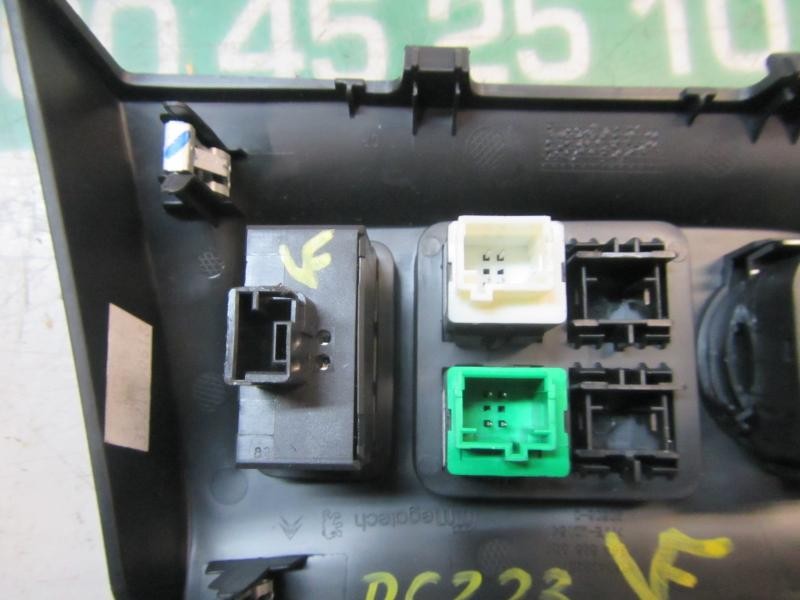 Recambio de mando retrovisor para citroën c-elysée exclusive referencia OEM IAM 96673722ZD  