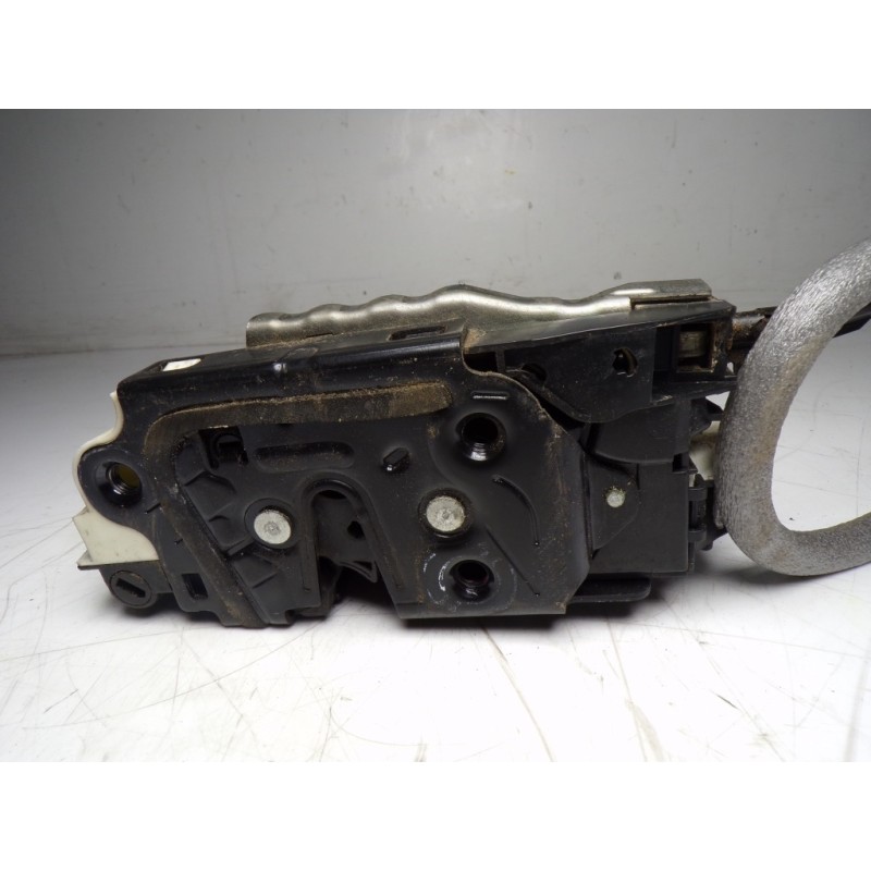 Recambio de cerradura puerta delantera derecha para volkswagen golf vi (5k1) 1.6 tdi referencia OEM IAM 5K1837016B 5K1837016 