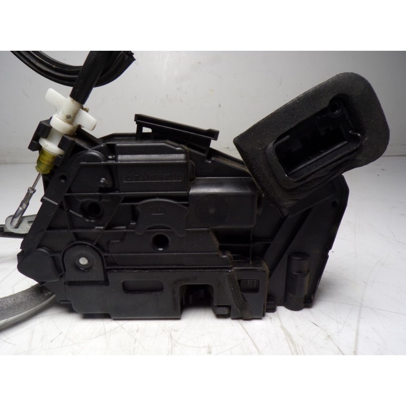 Recambio de cerradura puerta delantera derecha para volkswagen golf vi (5k1) 1.6 tdi referencia OEM IAM 5K1837016B 5K1837016 