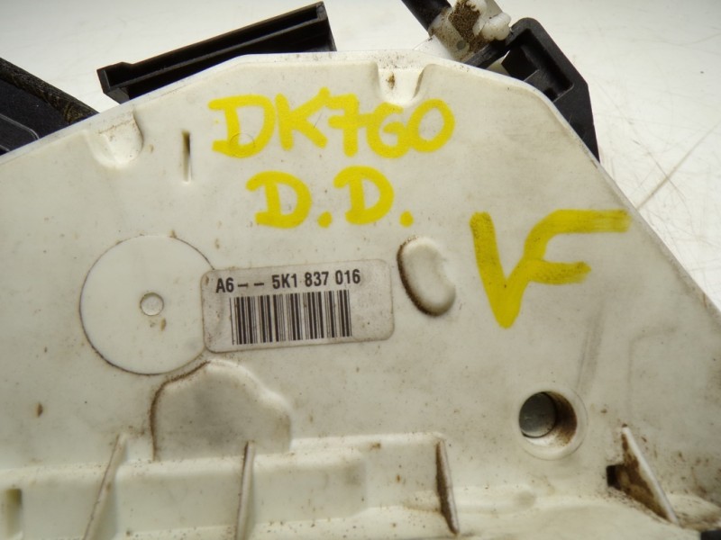 Recambio de cerradura puerta delantera derecha para volkswagen golf vi (5k1) 1.6 tdi referencia OEM IAM 5K1837016B 5K1837016 