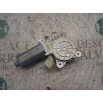 MOTOR ELEVALUNAS DELANTERO IZQUIERDO A2308201042 A2308201042 0130821921