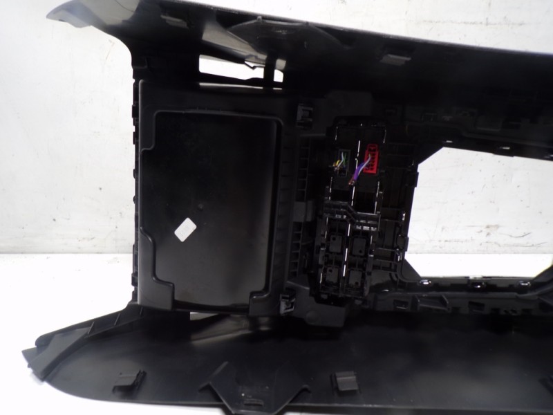 Recambio de apoyabrazos central para skoda octavia combi (nx5) 2.0 tdi referencia OEM IAM 5E0864207EPI8  