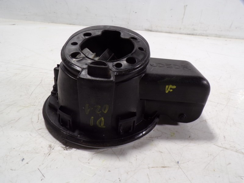 Recambio de tapa combustible para kia cee´d 1.4 crdi cat referencia OEM IAM 69510A2000  