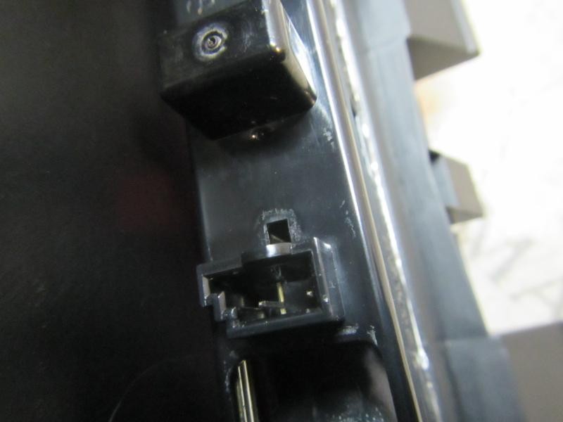 Recambio de piloto trasero central para citroën c-elysée exclusive referencia OEM IAM 9675807280  