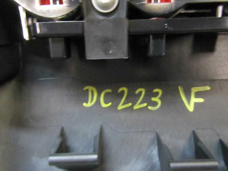 Recambio de piloto trasero central para citroën c-elysée exclusive referencia OEM IAM 9675807280  