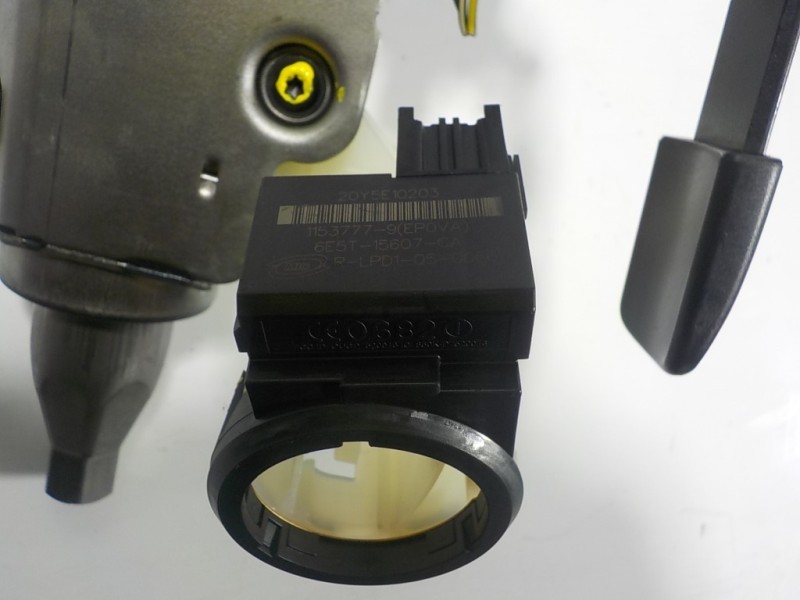 Recambio de columna direccion para ford kuga (cbs) 2.0 tdci cat referencia OEM IAM 1874818 7G913F880 