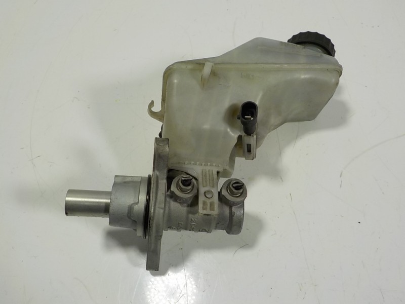 Recambio de bomba freno para opel corsa e 1.4 referencia OEM IAM 39086987 0204800171 