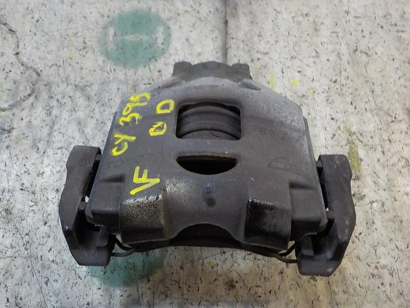 Recambio de pinza freno delantera derecha para toyota yaris 1.4 turbodiesel cat referencia OEM IAM 477300D070  