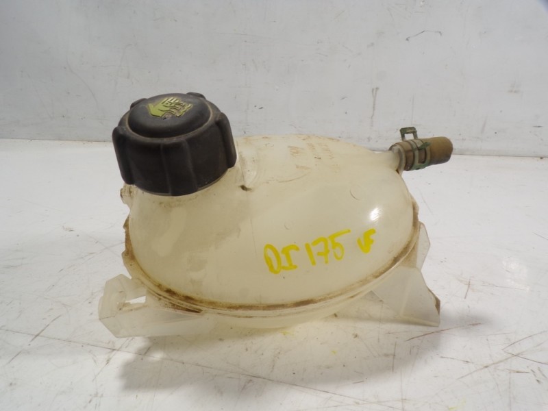 Recambio de deposito expansion para dacia sandero 1.0 12v cat referencia OEM IAM 217104354R  