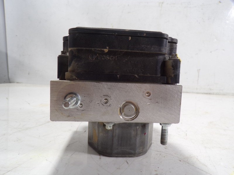 Recambio de abs para dacia sandero 1.0 12v cat referencia OEM IAM 476609055R 476603249R 