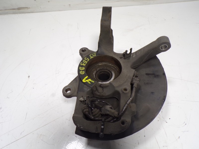 Recambio de mangueta delantera derecha para ssangyong korando premium 4x2 referencia OEM IAM   