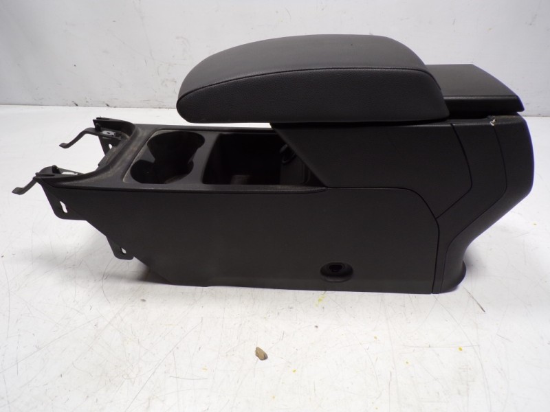 Recambio de apoyabrazos central para seat leon (5f1) reference referencia OEM IAM 5F0863243AVS9 5F0863243 WAT51MVS9