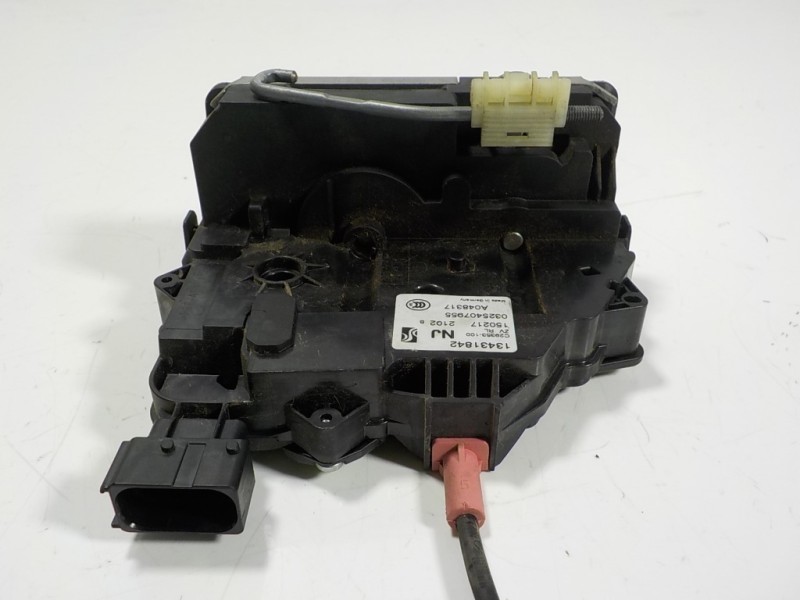 Recambio de cerradura puerta trasera izquierda para opel corsa e 1.4 referencia OEM IAM  13431842 