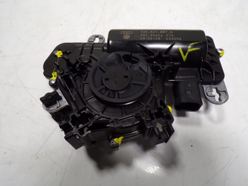 Recambio de motor c/c porton para volkswagen arteon (3h7) elegance referencia OEM IAM 3G0827887B 3G0827887B 